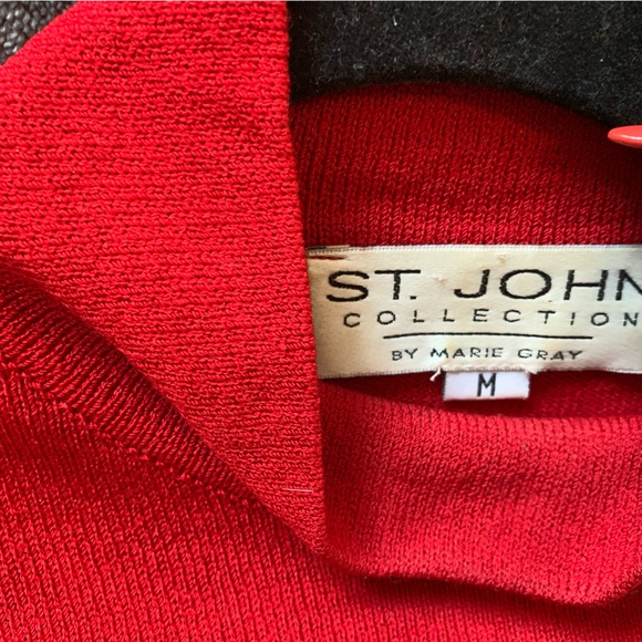 St. John size Medium, great for Christmas or holiday time!! Must see!! - Picture 2 of 6